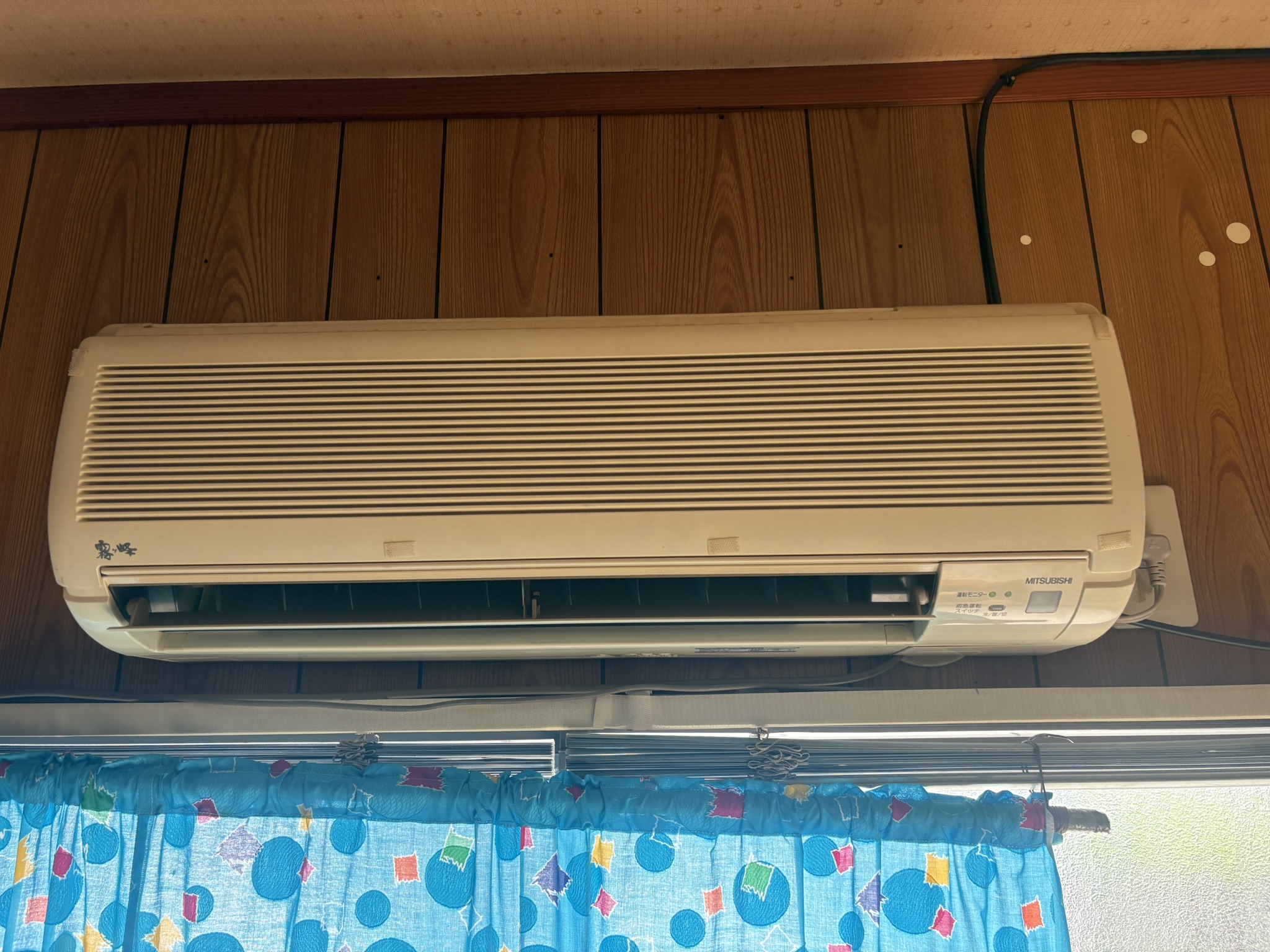 大阪府八尾市　三菱　MSZ-220Y-W　2000年製エアコン　1000円買取