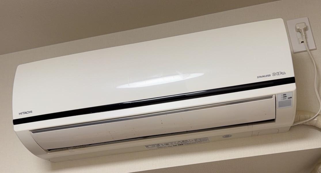 HITACHI　2015年製エアコン　1000円買取　大阪市中央区　RAS-D22E-W