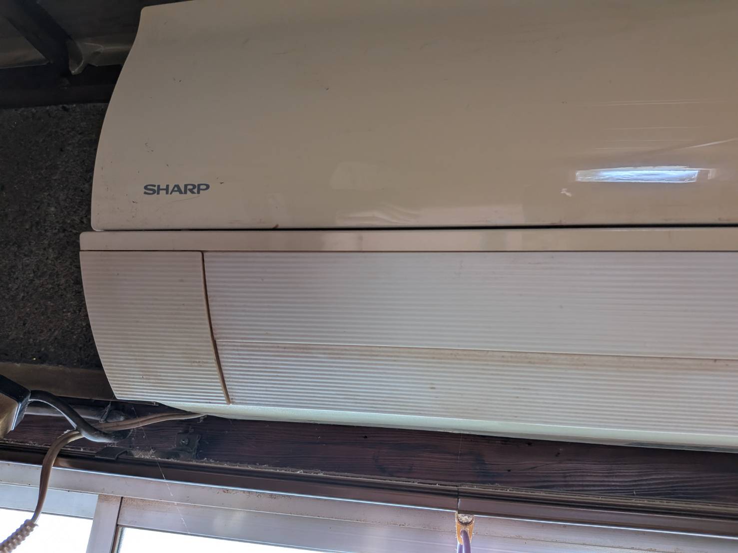 SHARP　2003年製　8畳用エアコン　1000円買取　奈良県桜井市